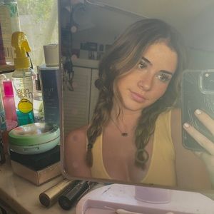 Meet your Posher, Lucia